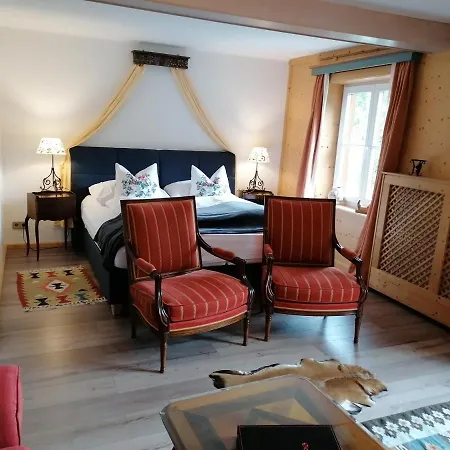 Schlosswirt Hotel