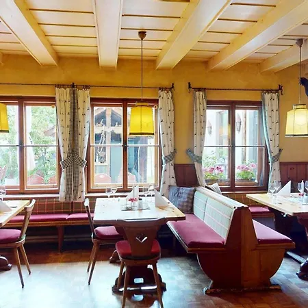 Schlosswirt Hotel