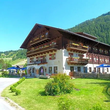 Schlosswirt Szálloda