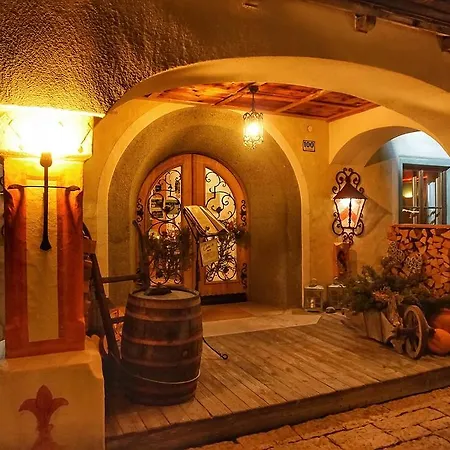 فندق Schlosswirt