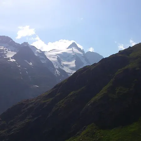 מלון Schlosswirt Großkirchheim