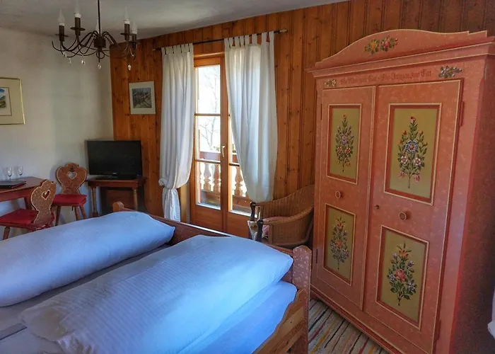 Hotel Schlosswirt 3*