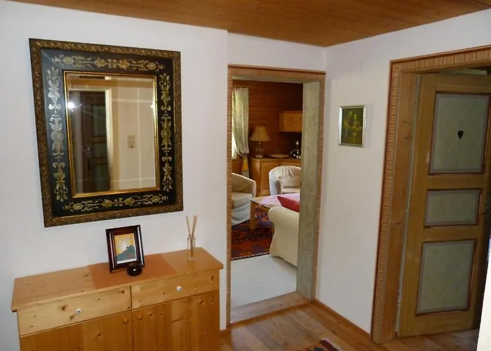 Hotel Schlosswirt 3*